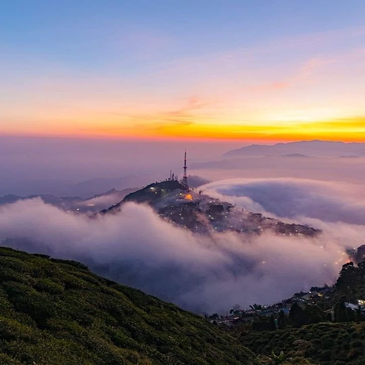Couples enjoying peaceful hills in Kurseong – romantic destination near Kolkata
