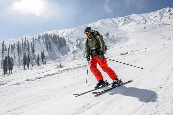 Winter Tourism in India: 10 Best Skiing Destinations in the Himalayas