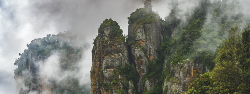 Best Monsoon Destinations in India Kodaikanal hills and lakes during monsoon