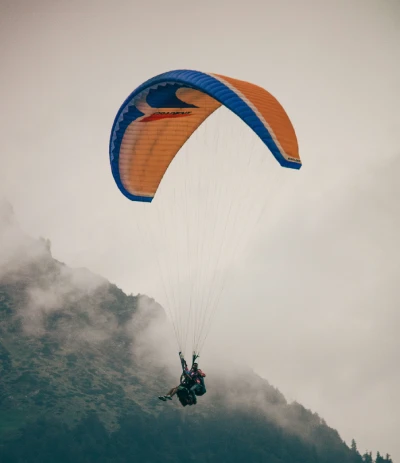 Extreme sports in Manali India