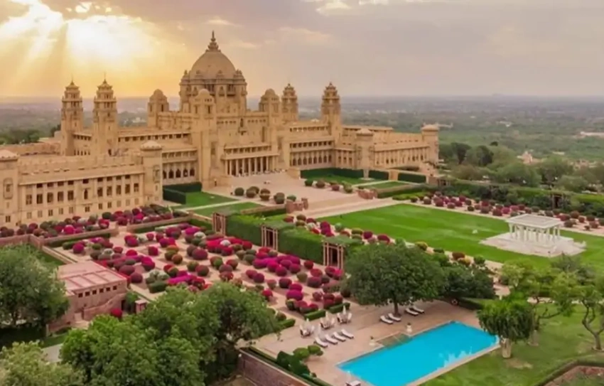 Rajasthan luxury palace hotel premium India tour packages